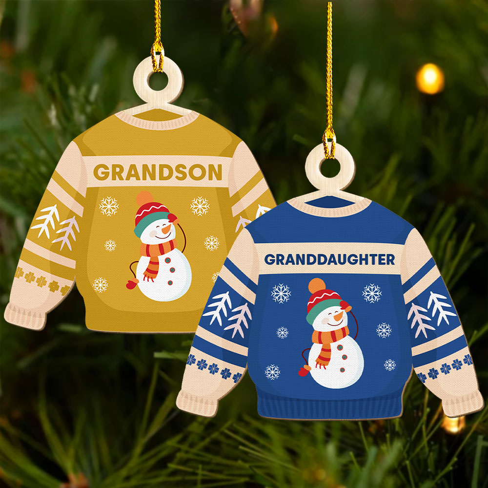 Family Sweater - Personalized 1-layered Wood Ornament