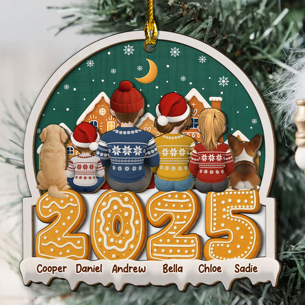 Custom Christmas Decor Home Birthday Gifts For Dog Lovers • Cartoon Family And Pet Gingerbread Cookies - Personalized 2-layered Wood Ornament